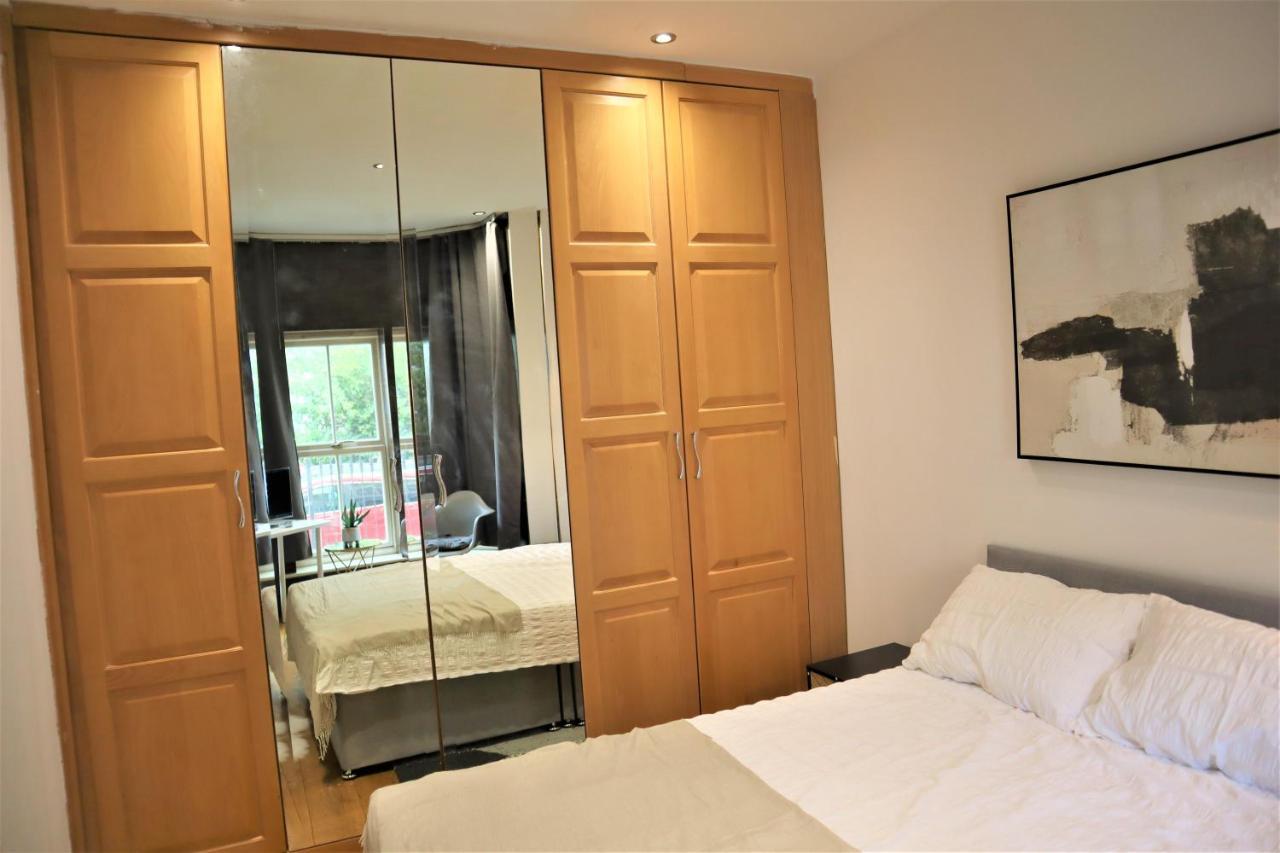 Camden Rooms 2 ลอนดอน ภายนอก รูปภาพ