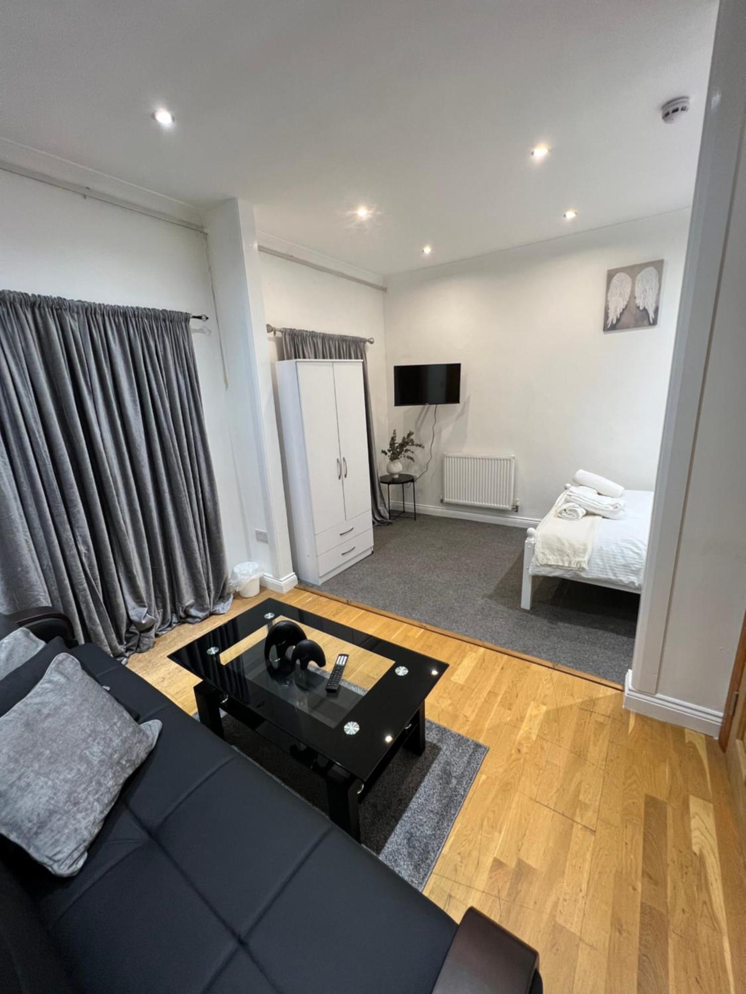 Camden Rooms 2 ลอนดอน ภายนอก รูปภาพ