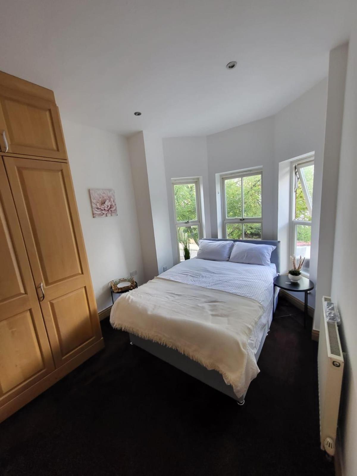 Camden Rooms 2 ลอนดอน ภายนอก รูปภาพ